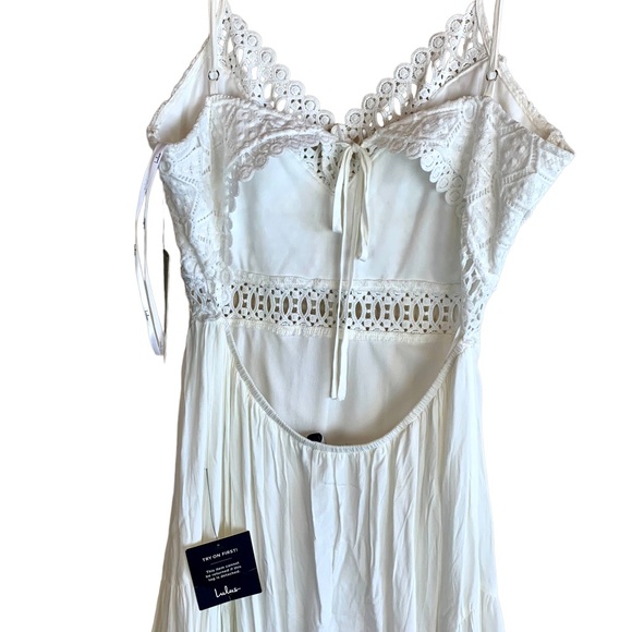 Lulu’s Sleeveless Backless Lace Cutout Maxi Dress White Rayon Boho Bridal - Picture 11 of 14